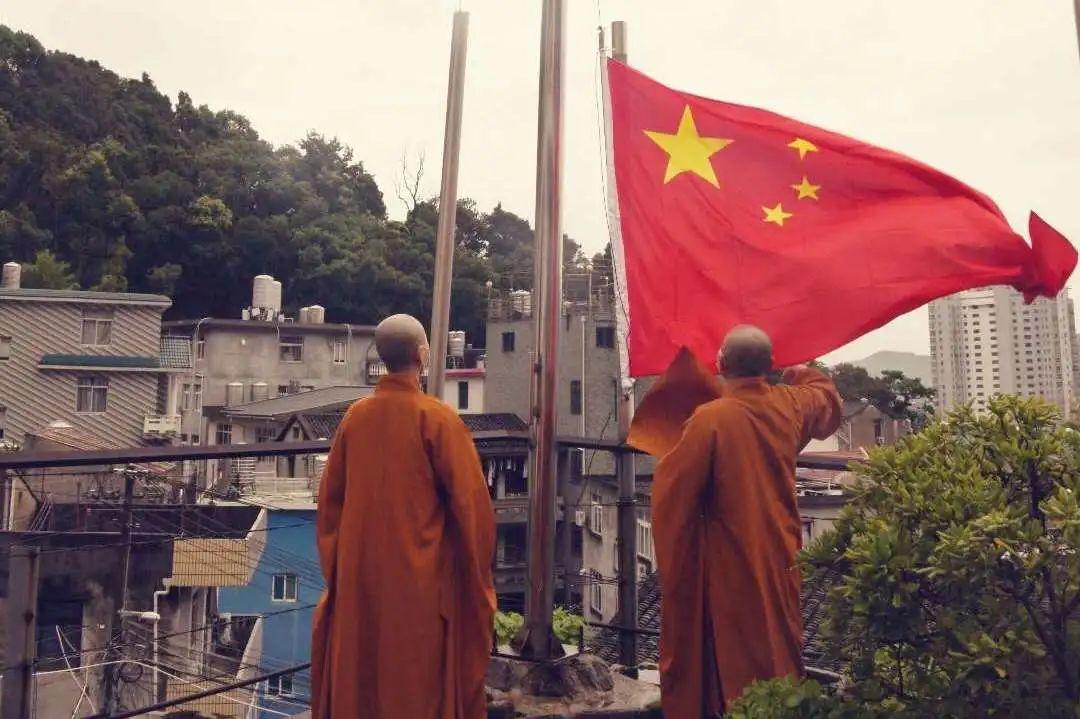 静谧飞行